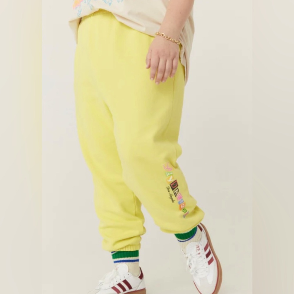 Daydreamer Ransom Logo Boyfriend Sweatpants, Citron Yellow, Size 3X, NWT